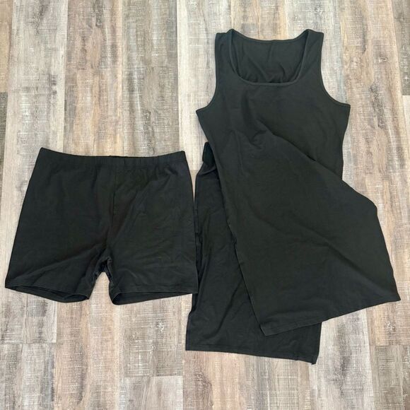 SHEIN Tank Top and Shorts set plus Romper - Picture 2 of 4